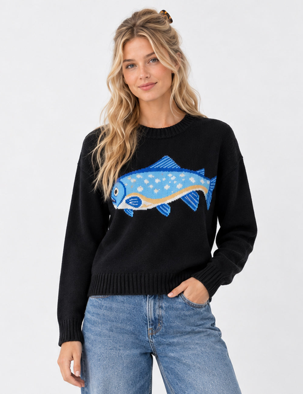 Ladies Fish Jacquard Crew Neck Cropped Knit Sweater