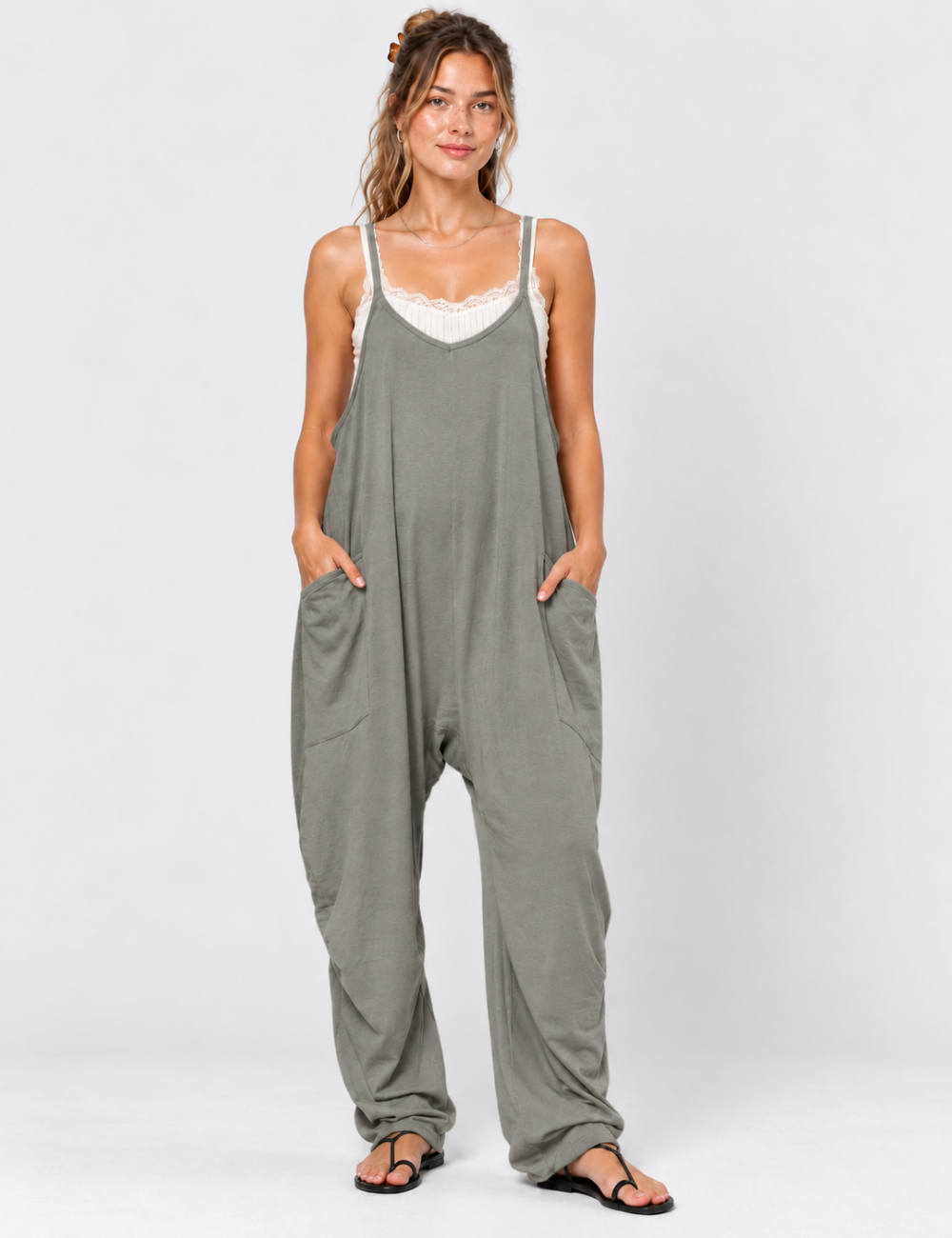 Ladies Relaxed Fit V-Neck Spaghetti Strap Vacation Jumpsuit