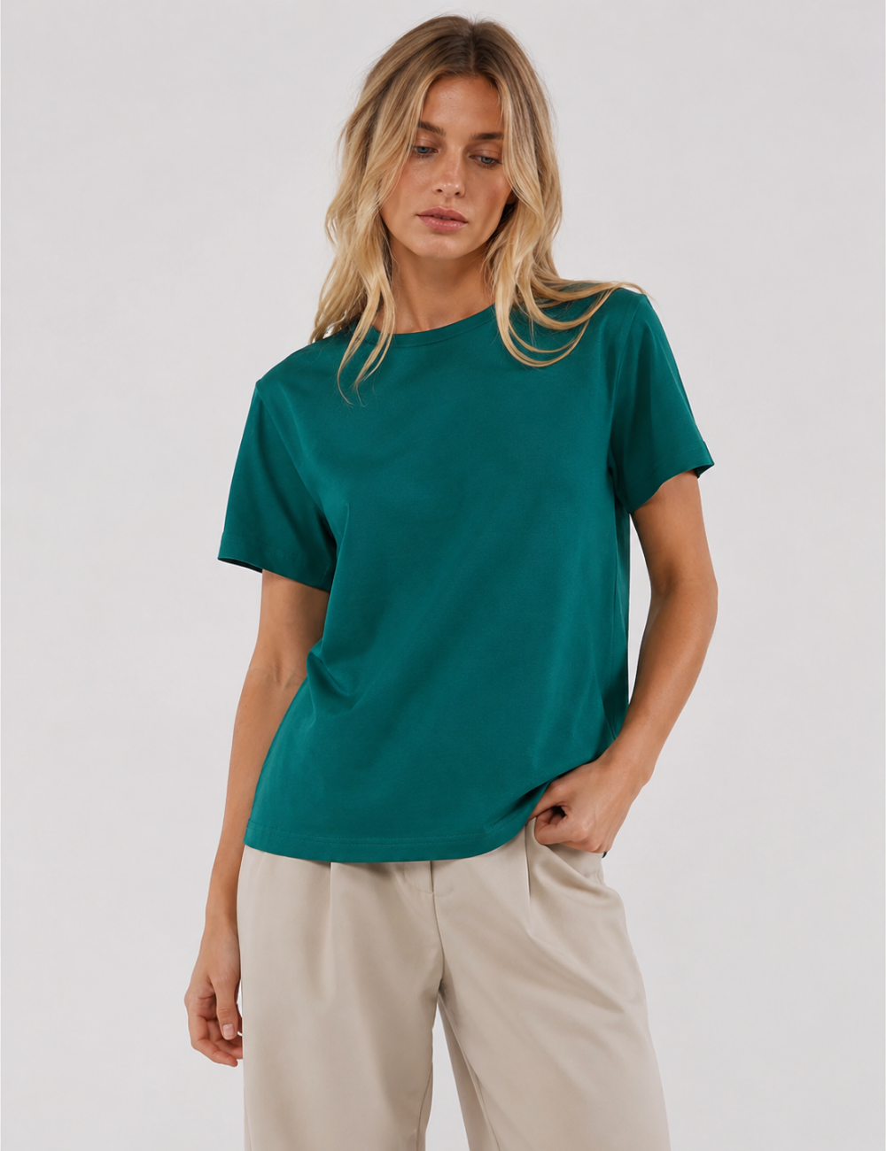 Ladies Casual Solid Round Neck Short Sleeves Basic T-Shirt