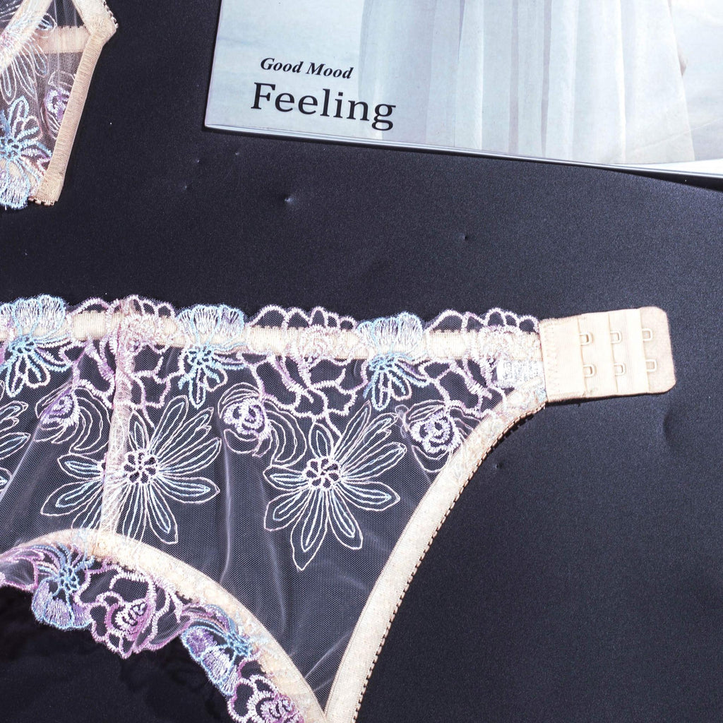 Ladies Floral Embroidery 3PCS Lingerie Set SKLG4102