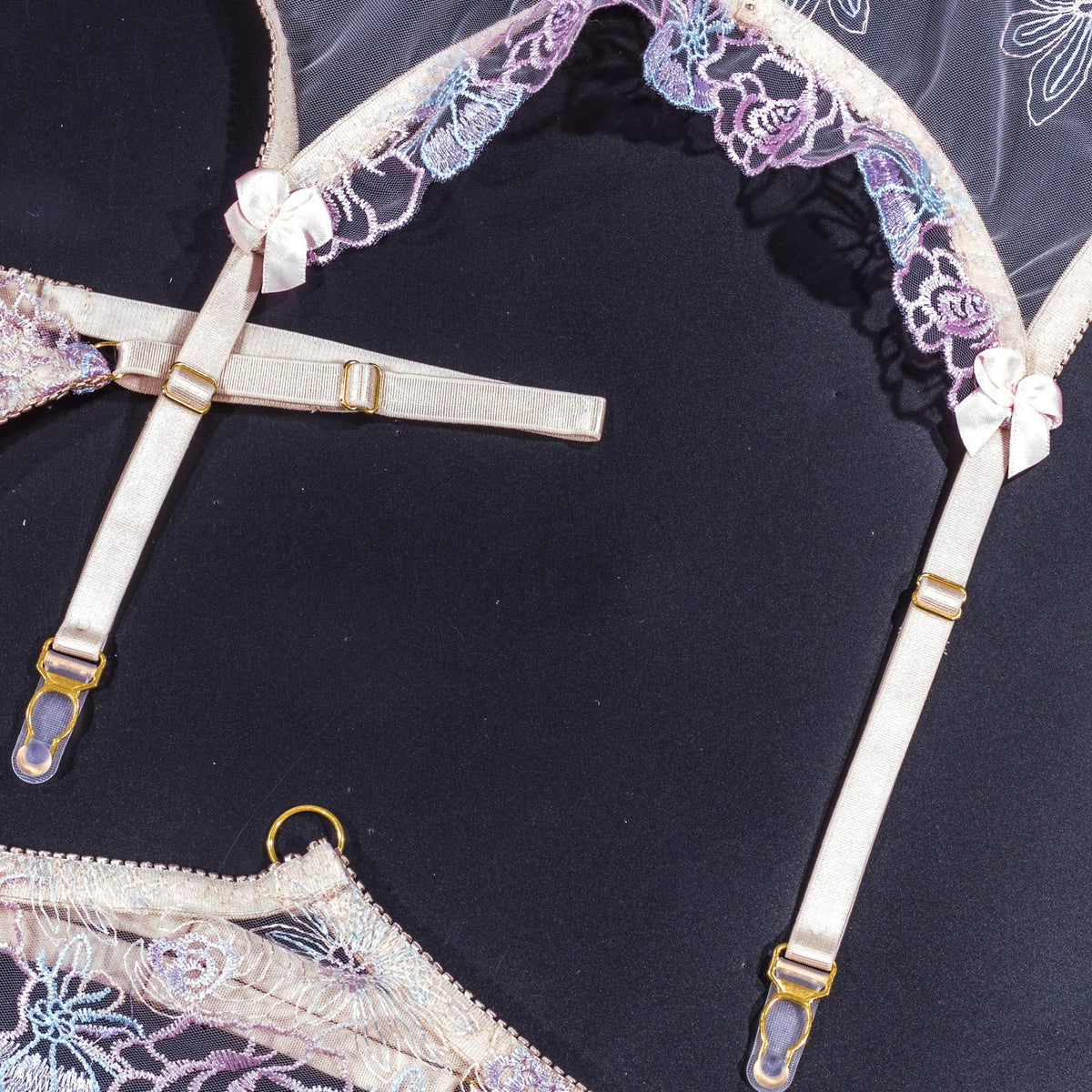 Ladies Floral Embroidery 3PCS Lingerie Set SKLG4102